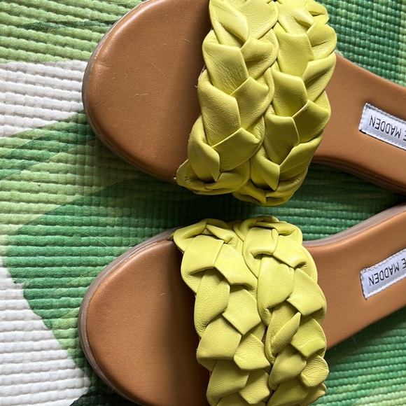 Steve Madden Yellow Sandals - Picture 2 of 5